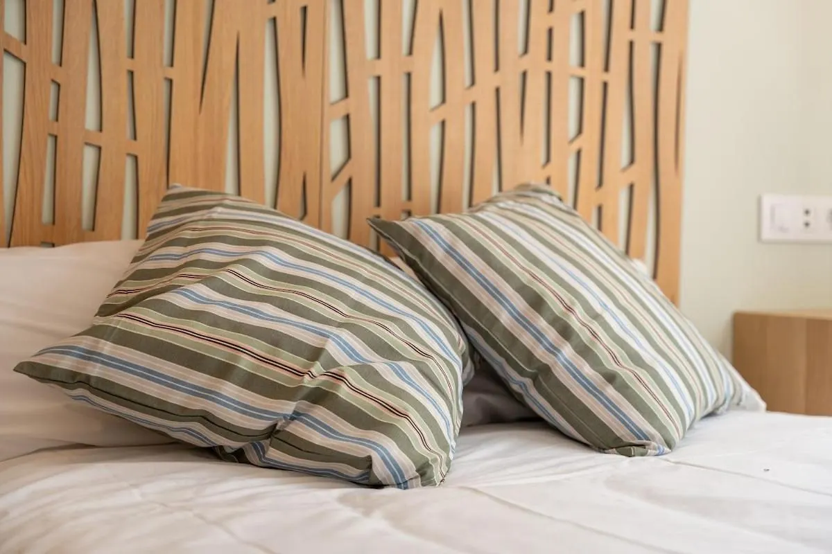 La Calzada Apt By Urbanhosting Santander Spain